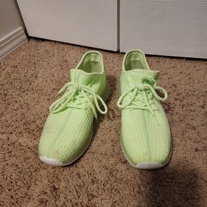 Sneakers neon green